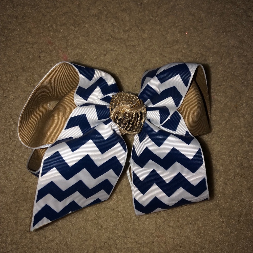 Hair bow